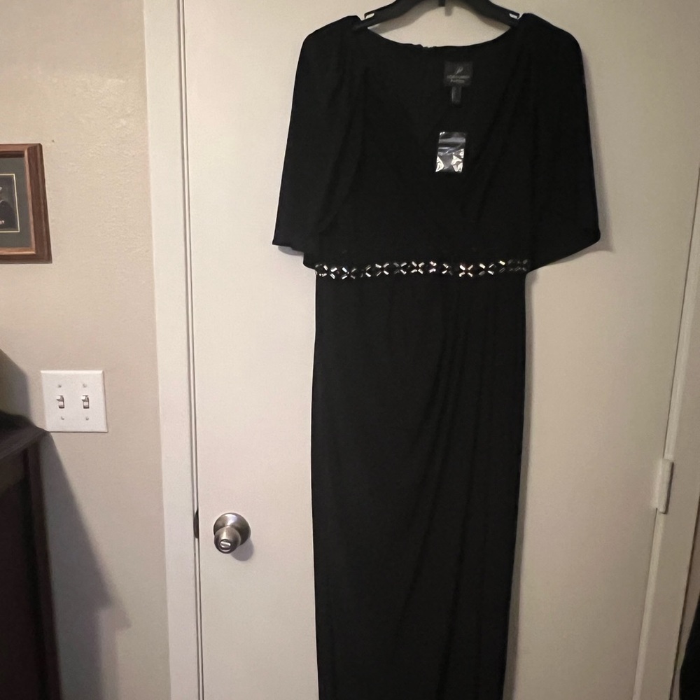 ADRIANNA PAPELL Women Black Short Sleeve FullLength Fit Flare 6 Jersey dress - Picture 4 of 7